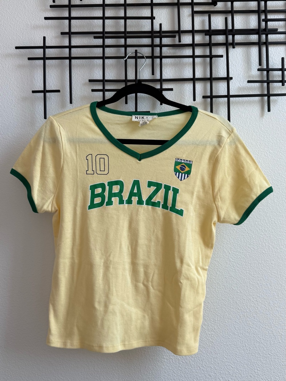 Brazil Soccer Fan Tee Women’s Size Large Yellow Green FIFA World Cup Shirt NWT